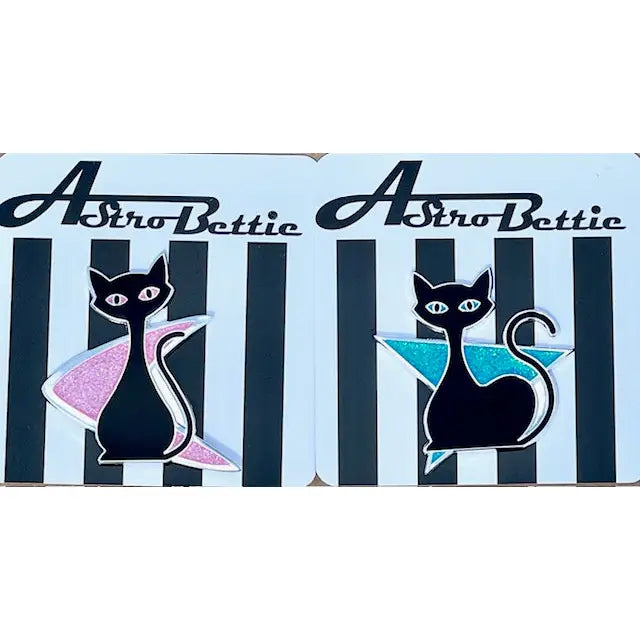 Mcm Atomic Bettie Cat Arrow Enamel Pin